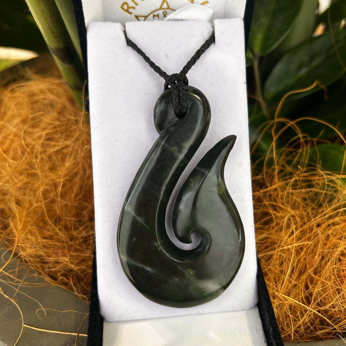 Greenstone Hei Matau Pendant - Rivendell Shop