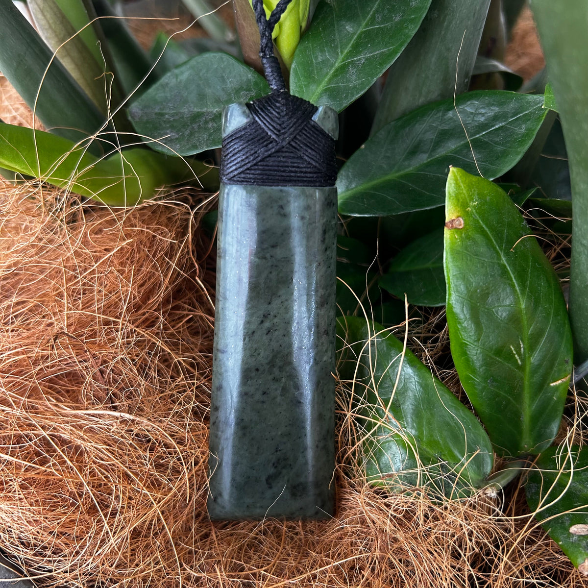 Large Greenstone Toki Pendant - Rivendell Shop
