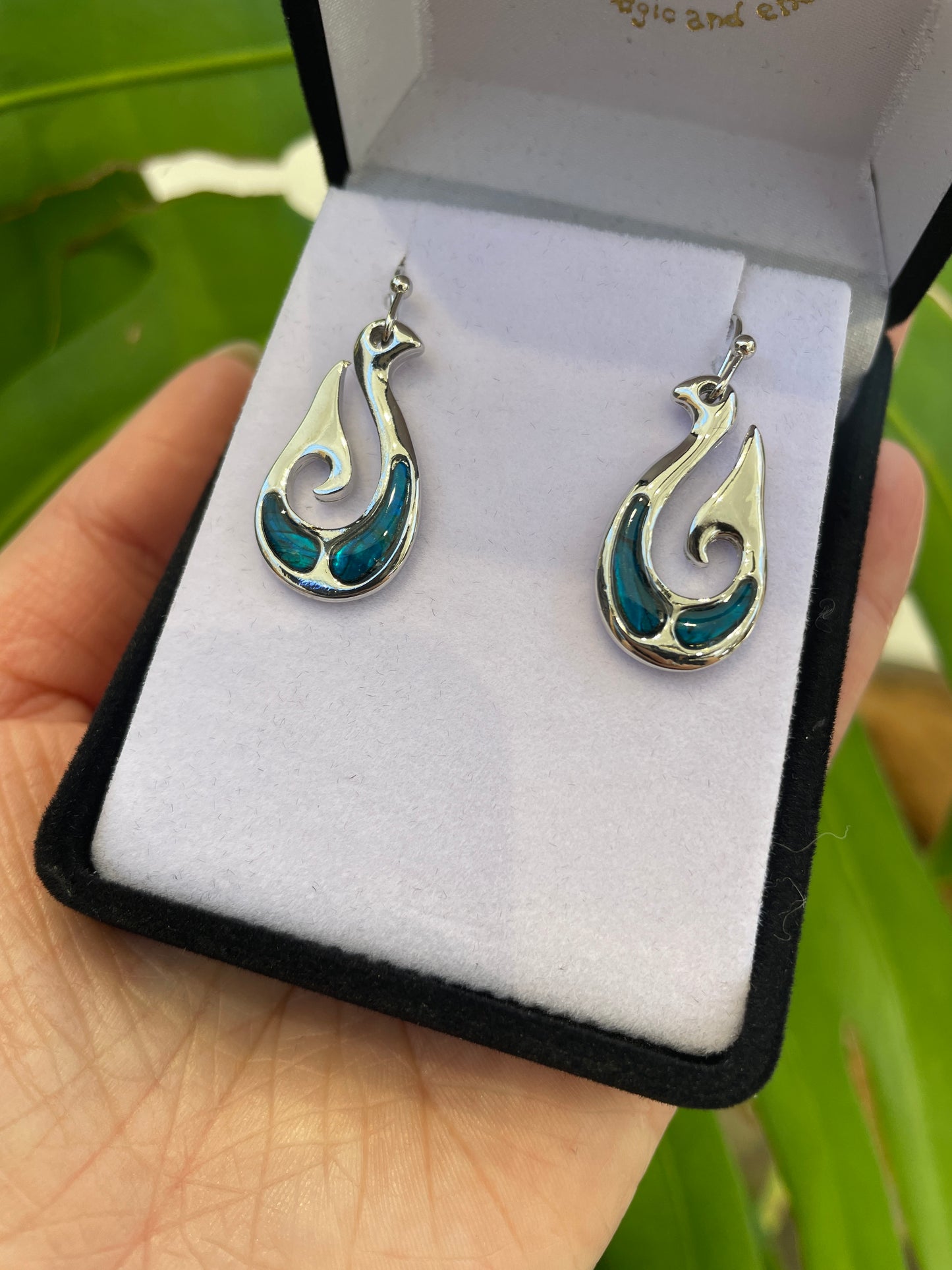 Paua Earrings - Hei Matau (Fish Hook)