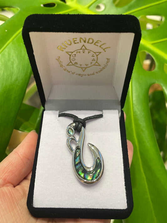 Paua Pendant - Manaia