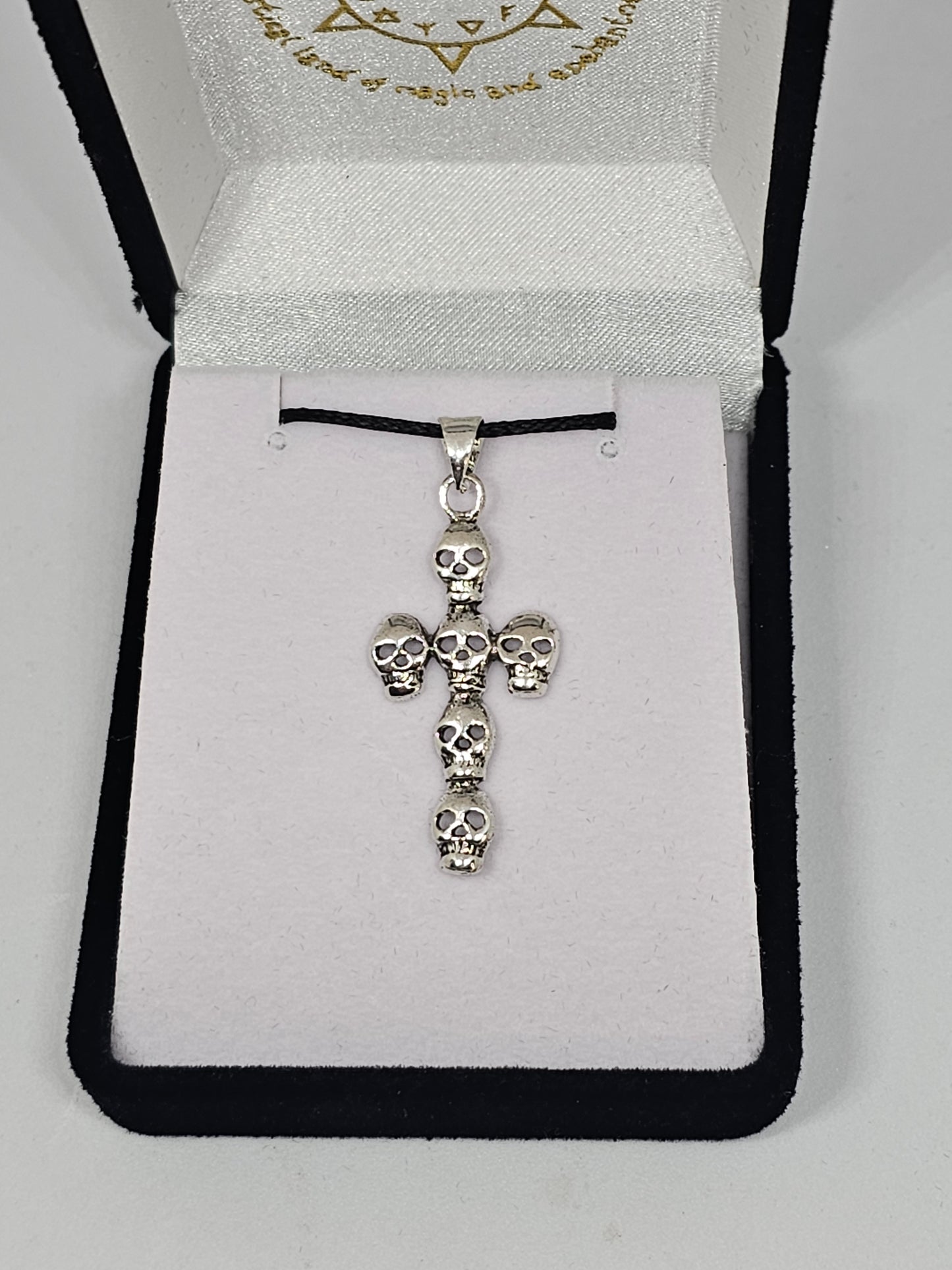 Skull Cross Pendant - Rivendell Shop