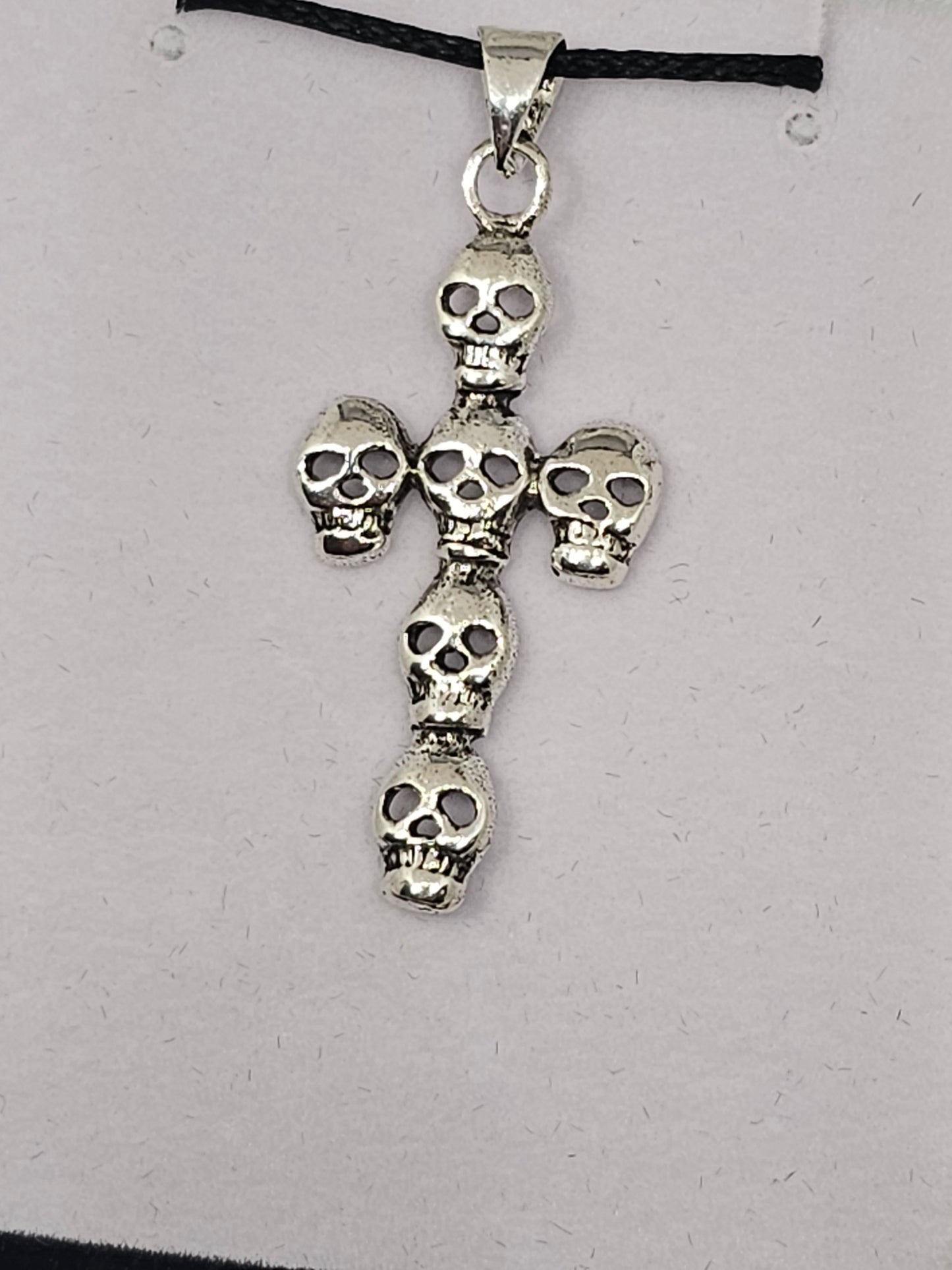 Skull Cross Pendant - Rivendell Shop
