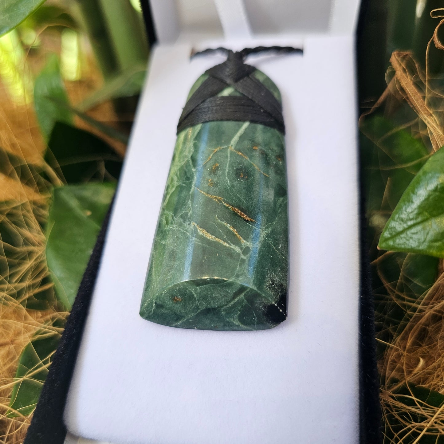 Greenstone (Pounamu) Toki Pendant