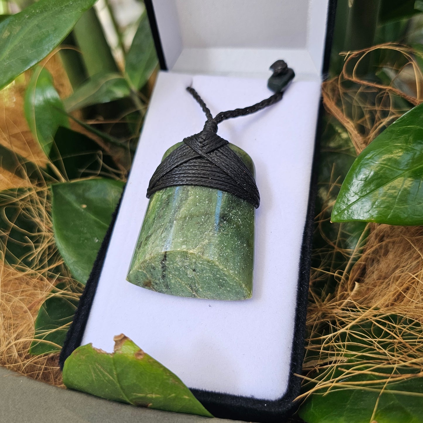 Greenstone (Pounamu) Toki Pendant