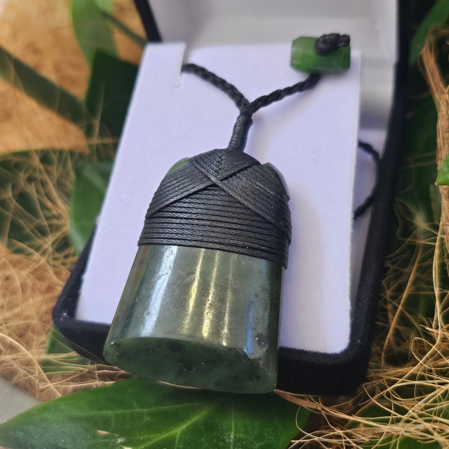 Greenstone (Pounamu) Toki Pendant