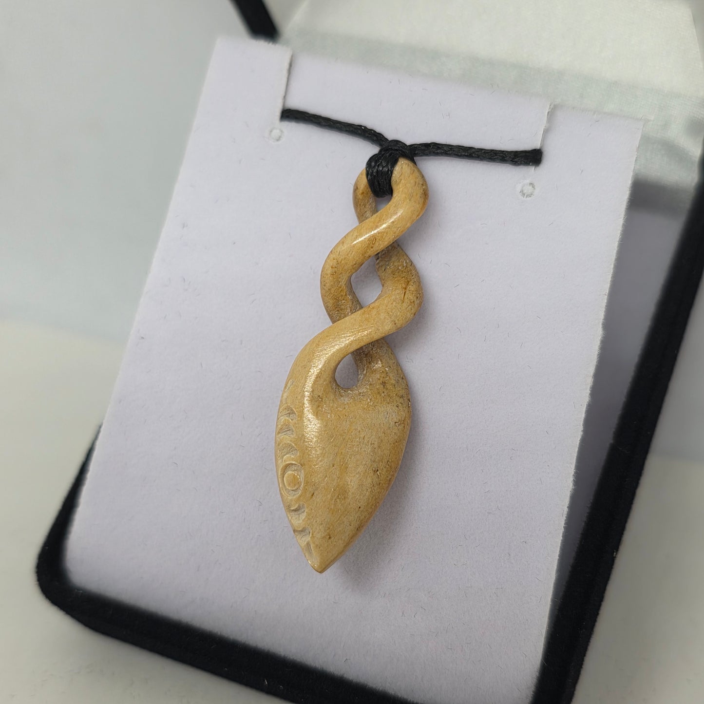Whale bone - triple twist - Rivendell Shop