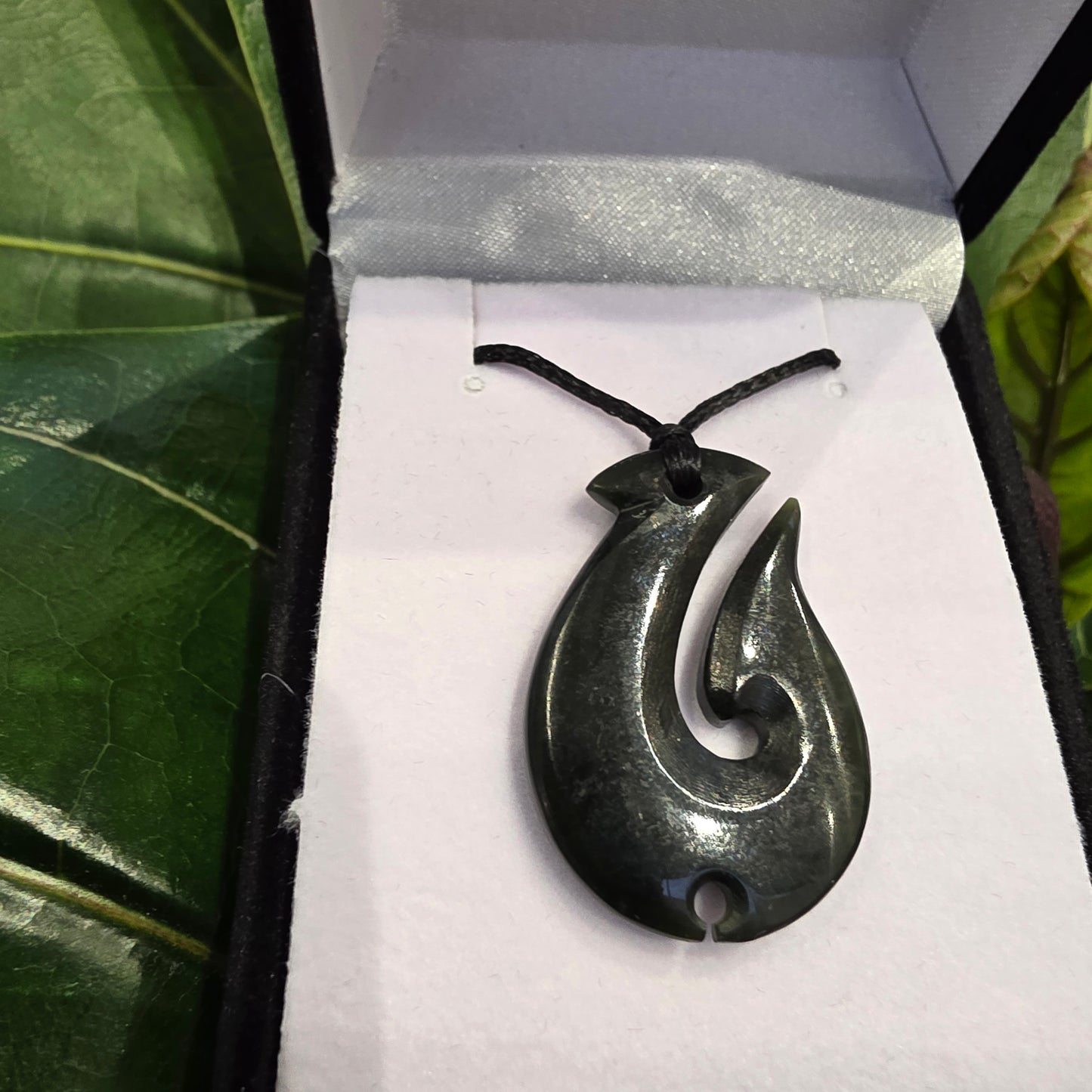 Greenstone Pendant - Hei Matau (Hook)