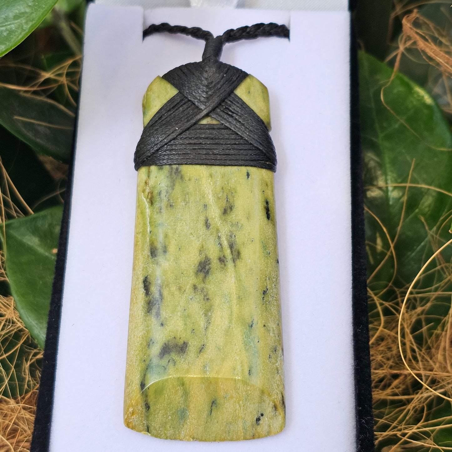 Greenstone (Pounamu) Large Toki Pendant