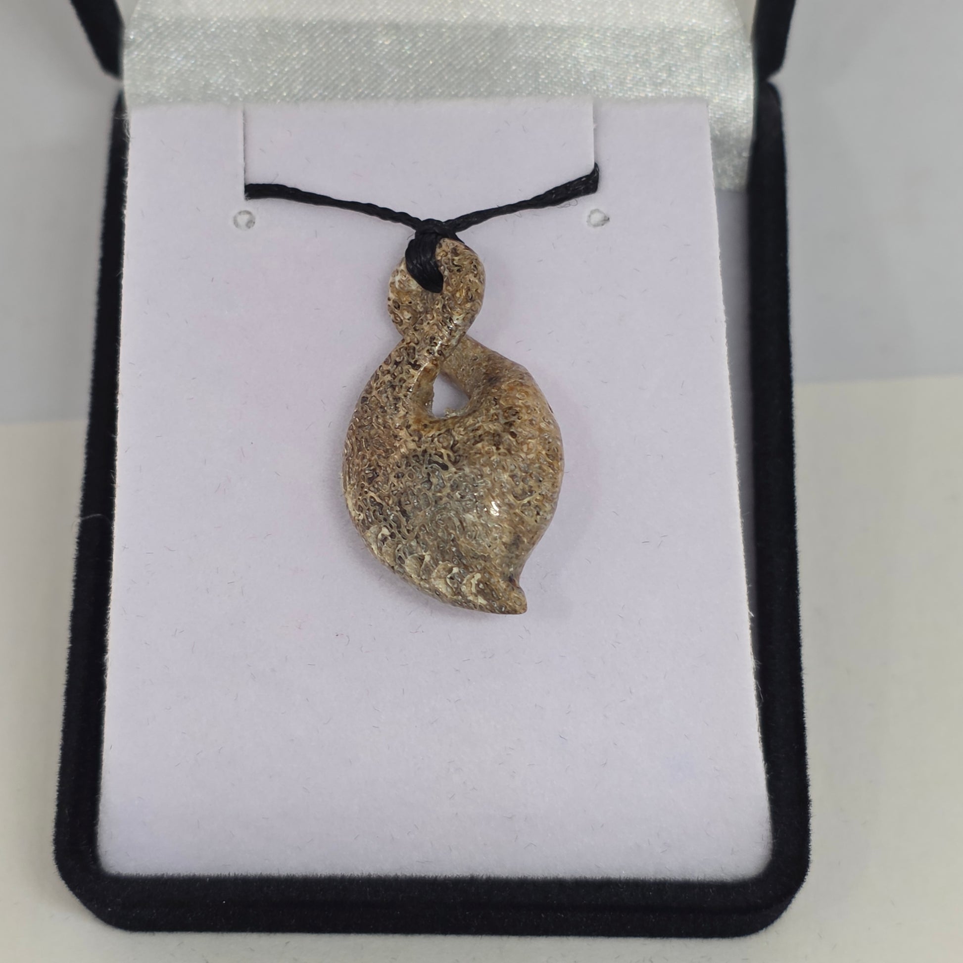 Whale bone - twist - Rivendell Shop