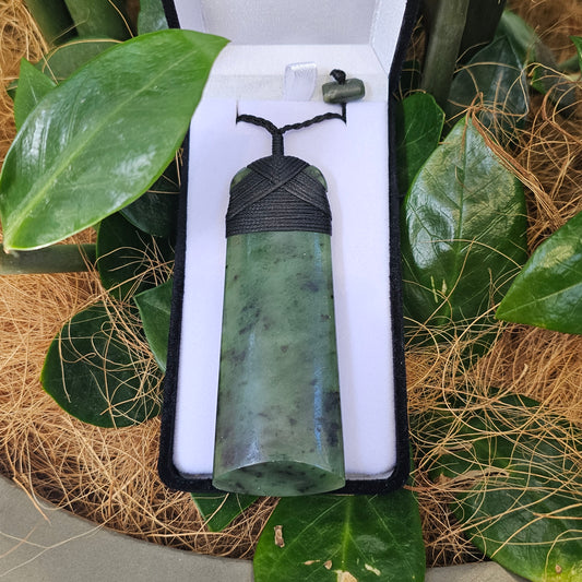 Greenstone (Pounamu) Large Toki Pendant