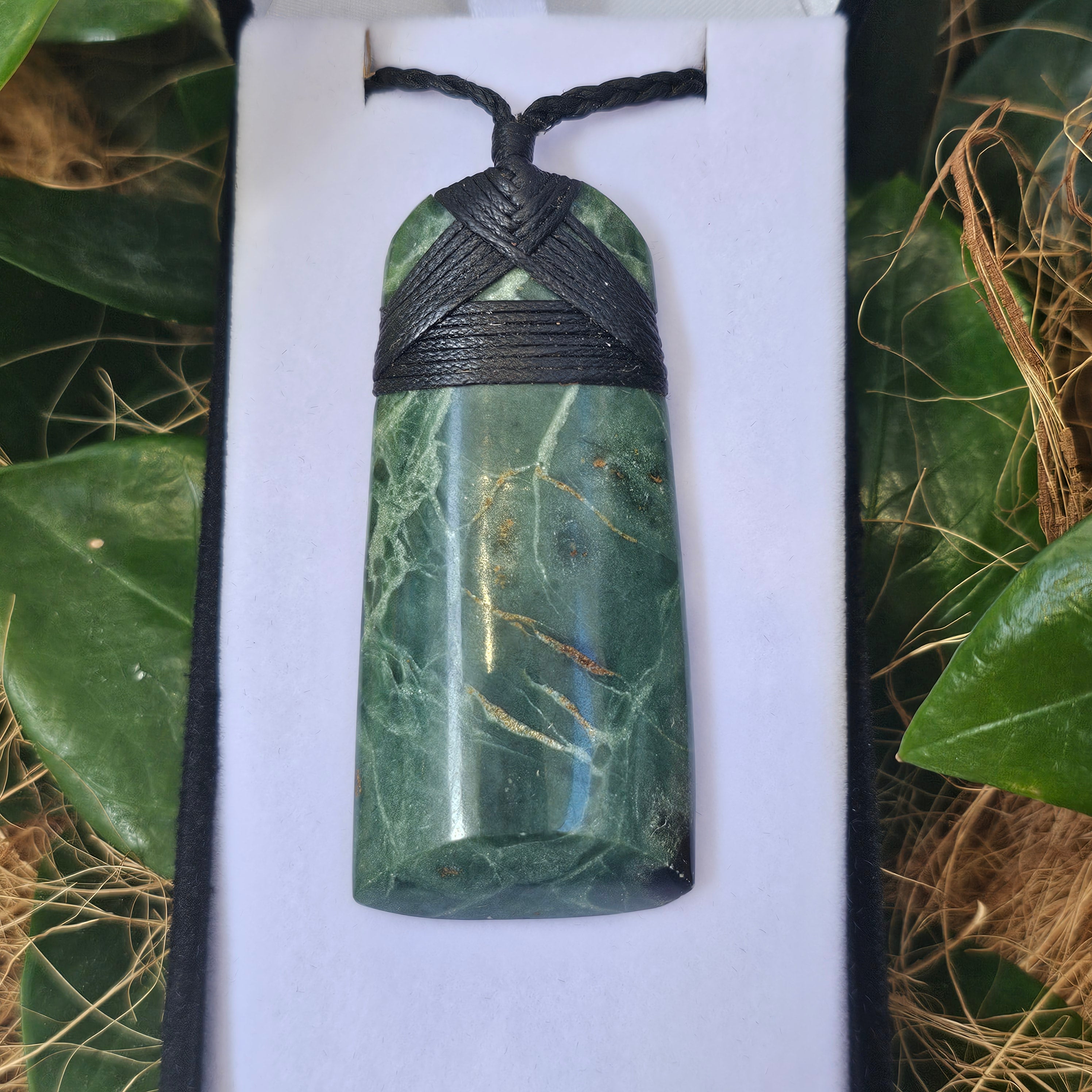 Greenstone (Pounamu) Toki Pendant