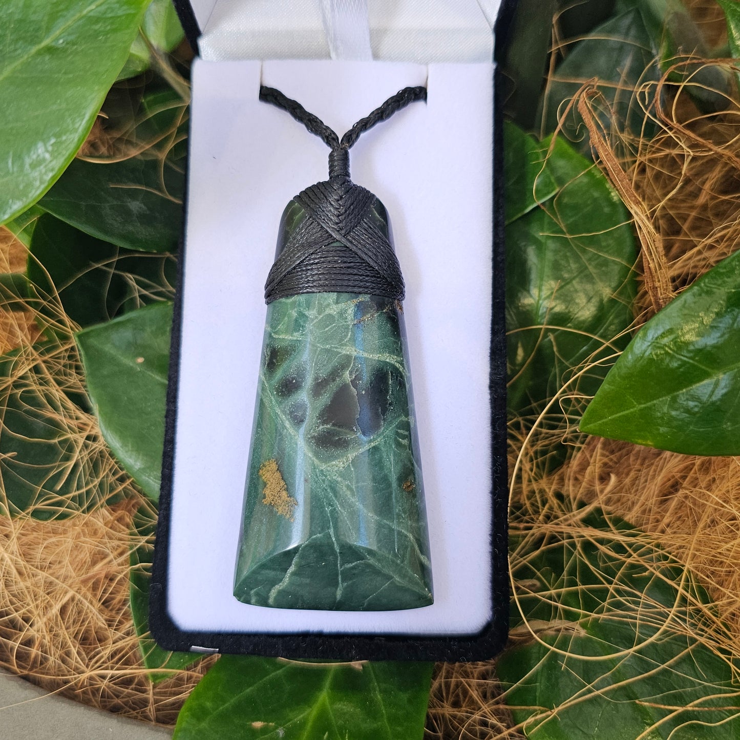 Greenstone (Pounamu) Toki Pendant
