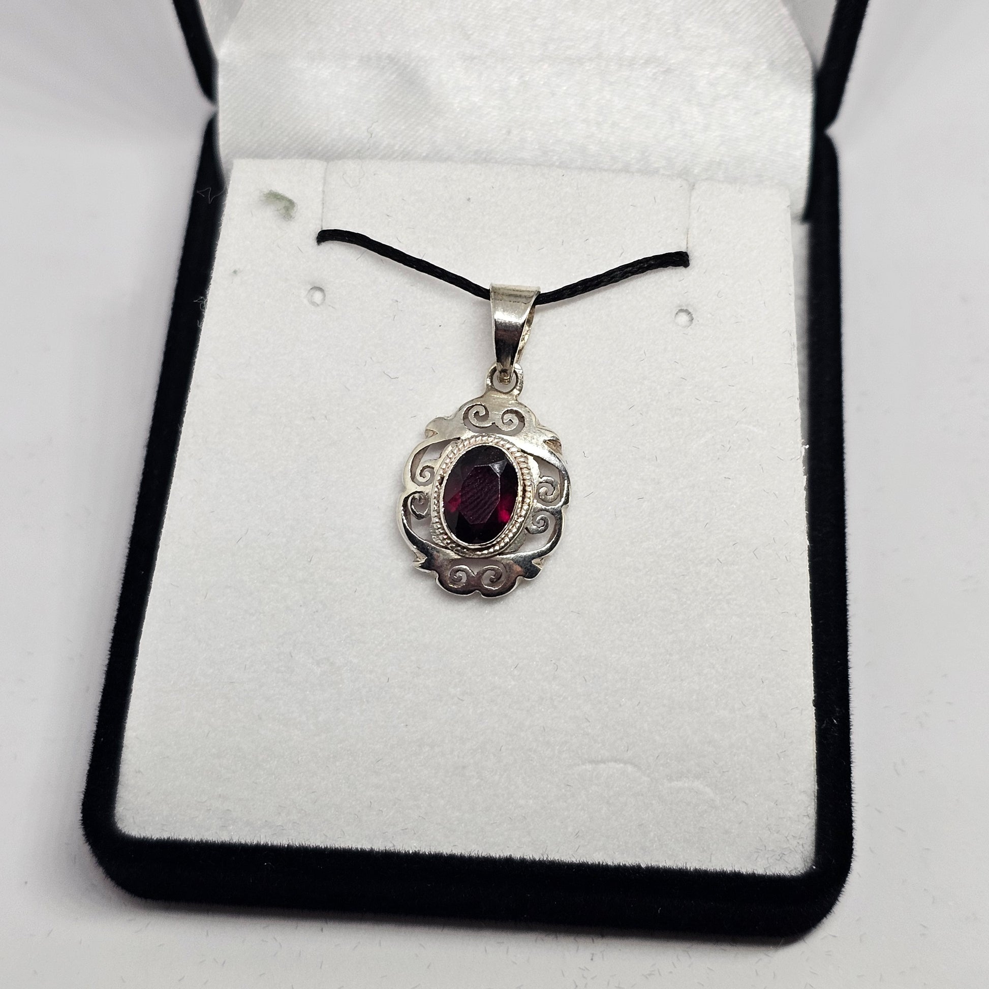 Garnet Sterling Silver Pendant - Rivendell Shop