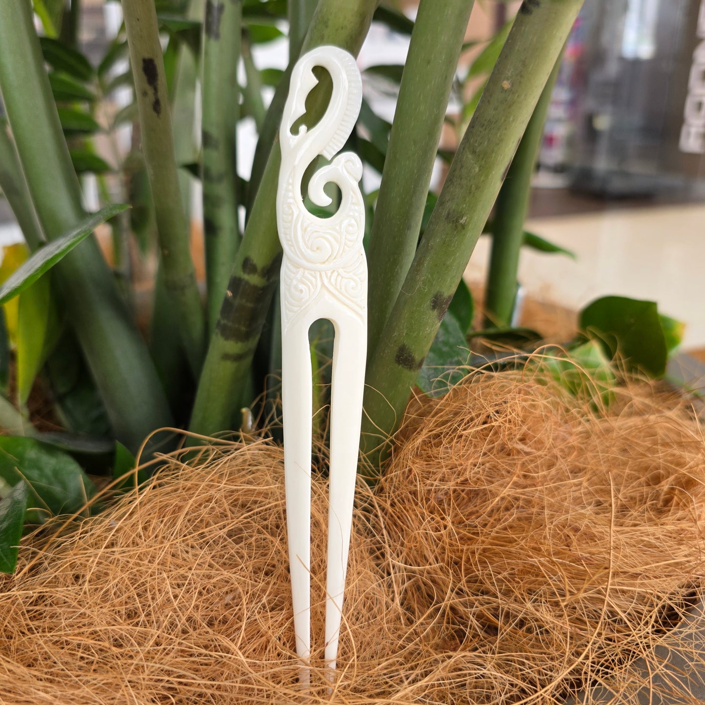 Handcarved Bone 2 Prong Heru (Comb) - Manaia