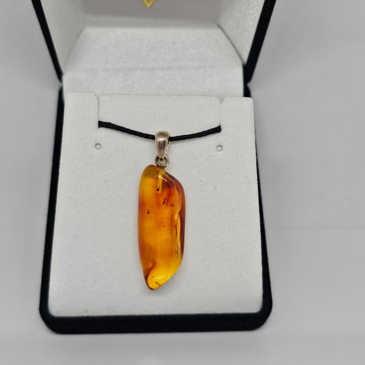 Amber Pendant - Rivendell Shop