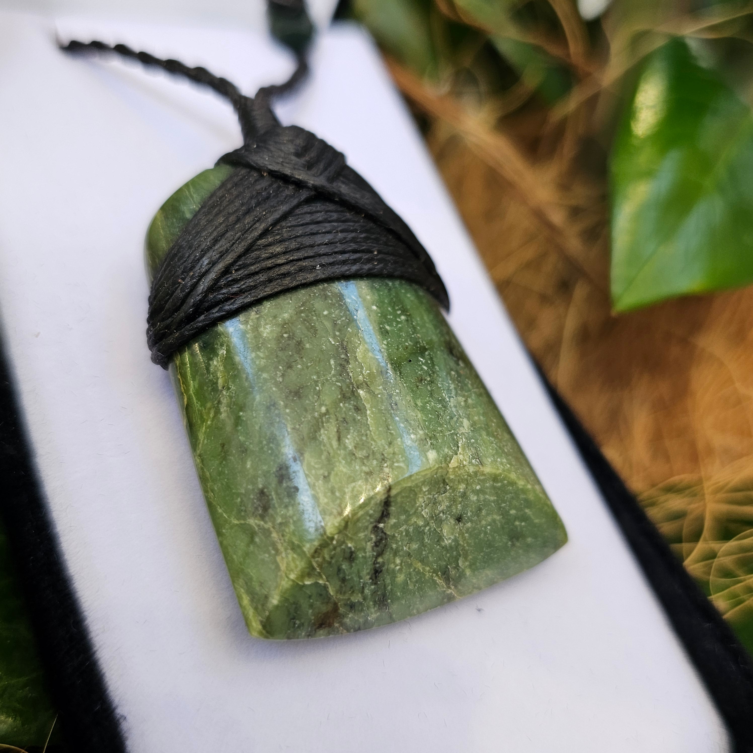 Greenstone (Pounamu) Toki Pendant