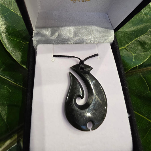 Greenstone Pendant - Hei Matau (Hook) - Rivendell Shop