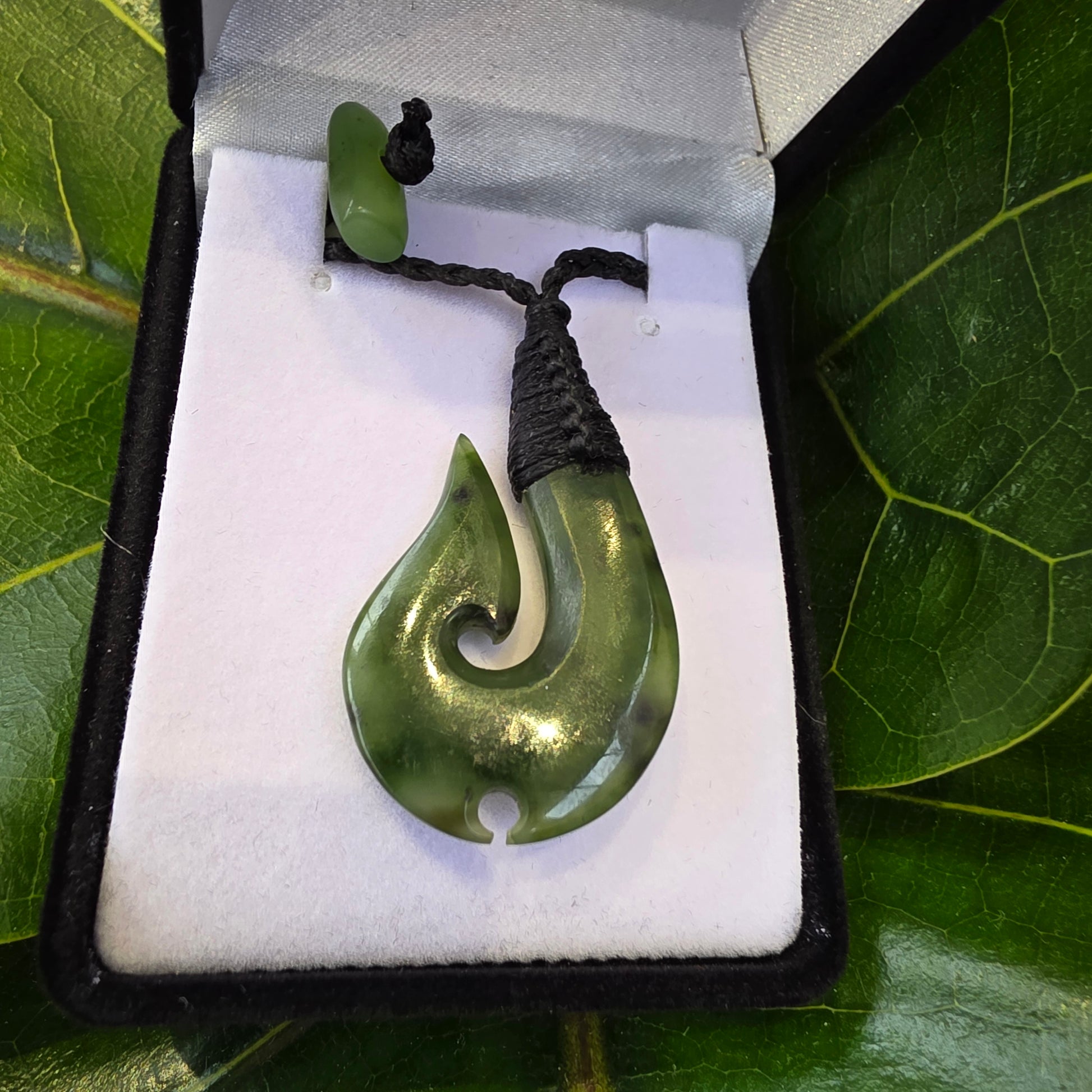 Hei Matau (Hook) Greenstone Pendant - Rivendell Shop