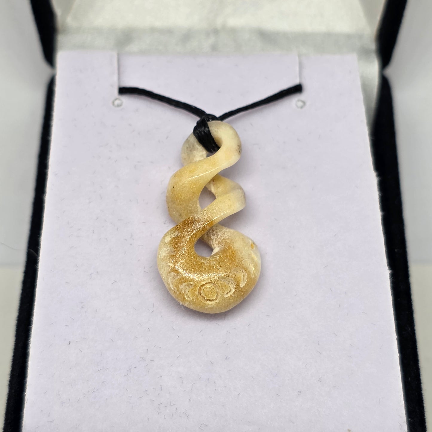 Whale bone - triple twist - Rivendell Shop