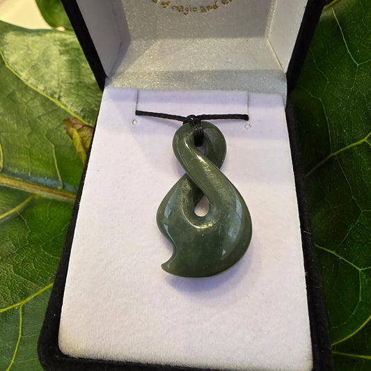 Twist Pikorua Greenstone Pendant - Single Twist