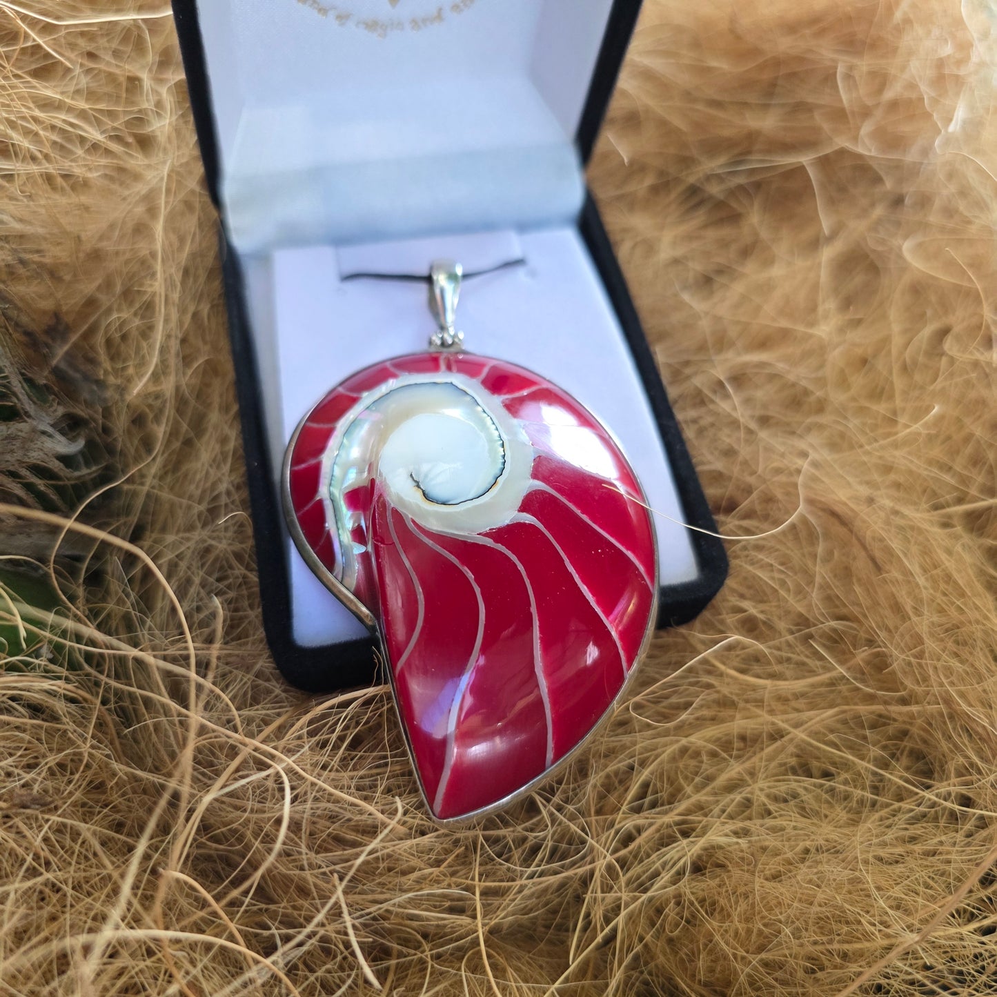 Red Shell Pendant - Rivendell Shop