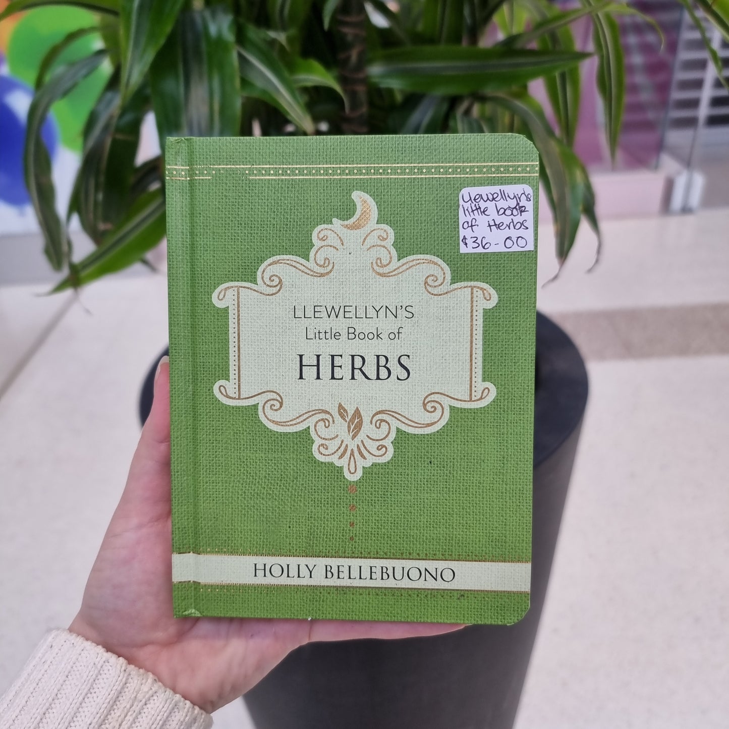 Llewellyns little book of Herbs - Rivendell Shop