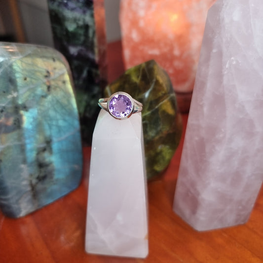 Amethyst rings - Rivendell Shop