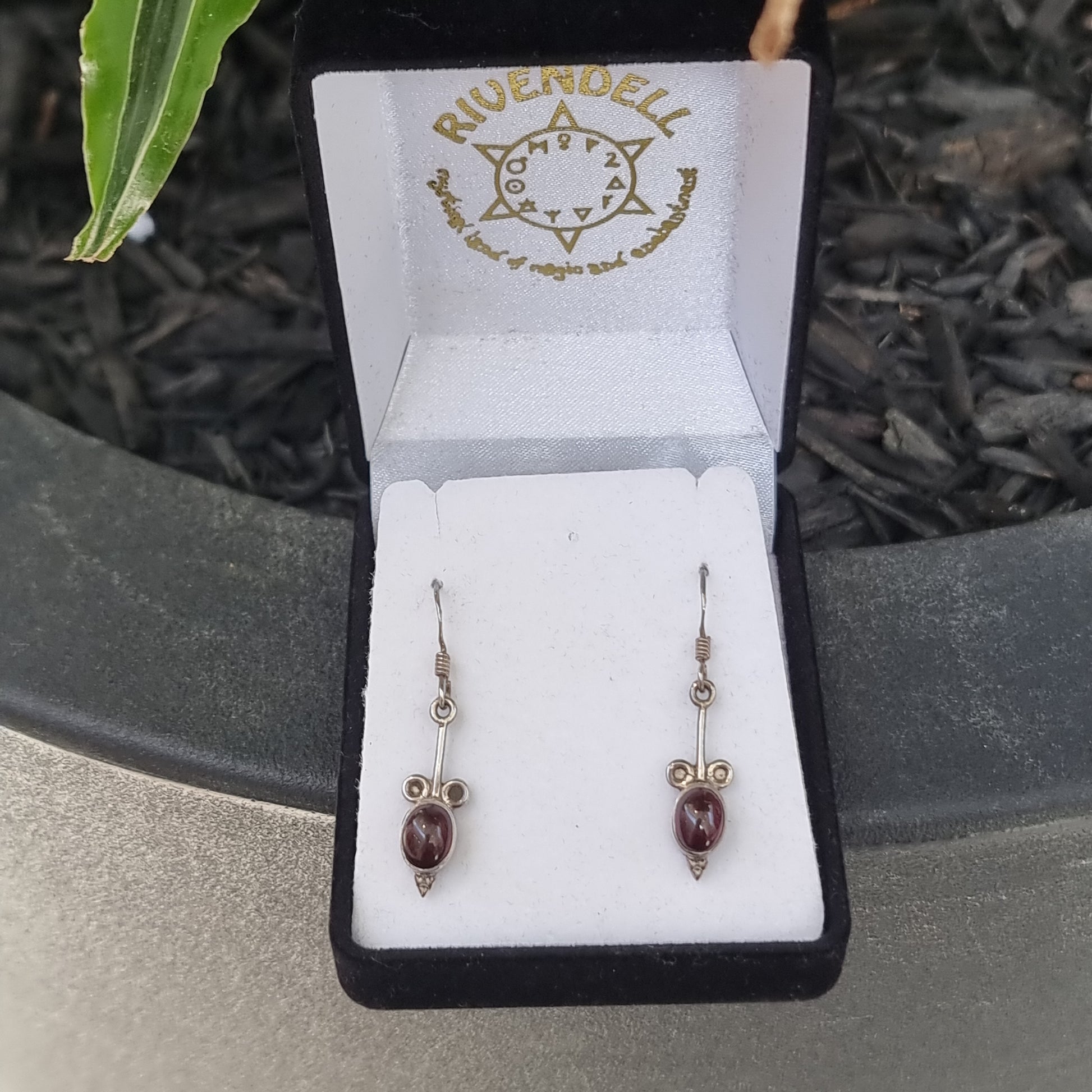 Garnet earrings - Rivendell Shop