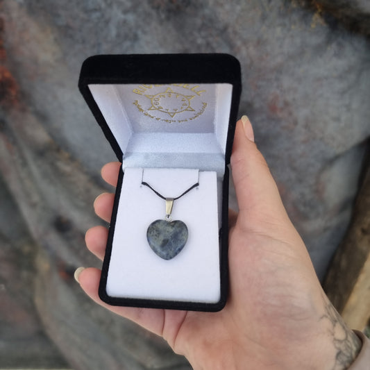 Sodalite heart pendant - Rivendell Shop