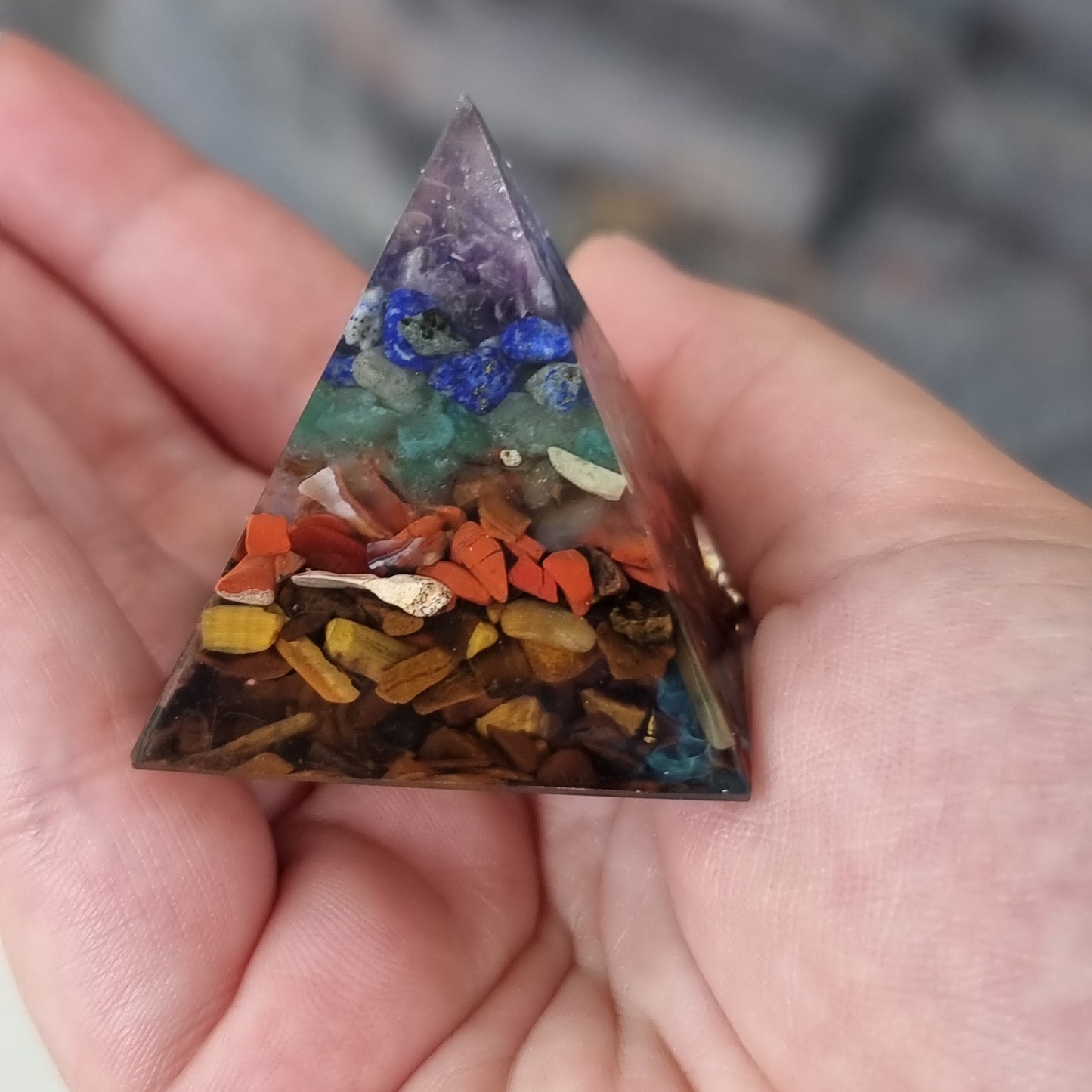 Crystal resin pyramid - Rivendell Shop