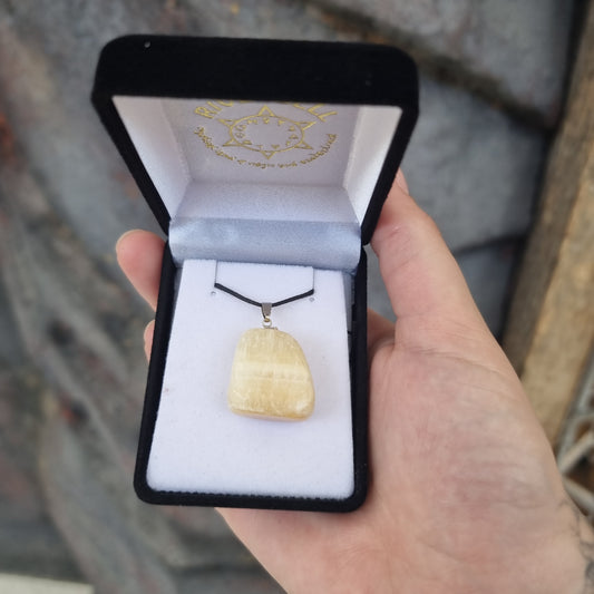 Honey calcite tumble necklace - Rivendell Shop
