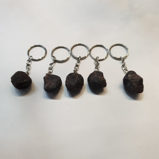 Raw Garnet key ring - assorted - Rivendell Shop