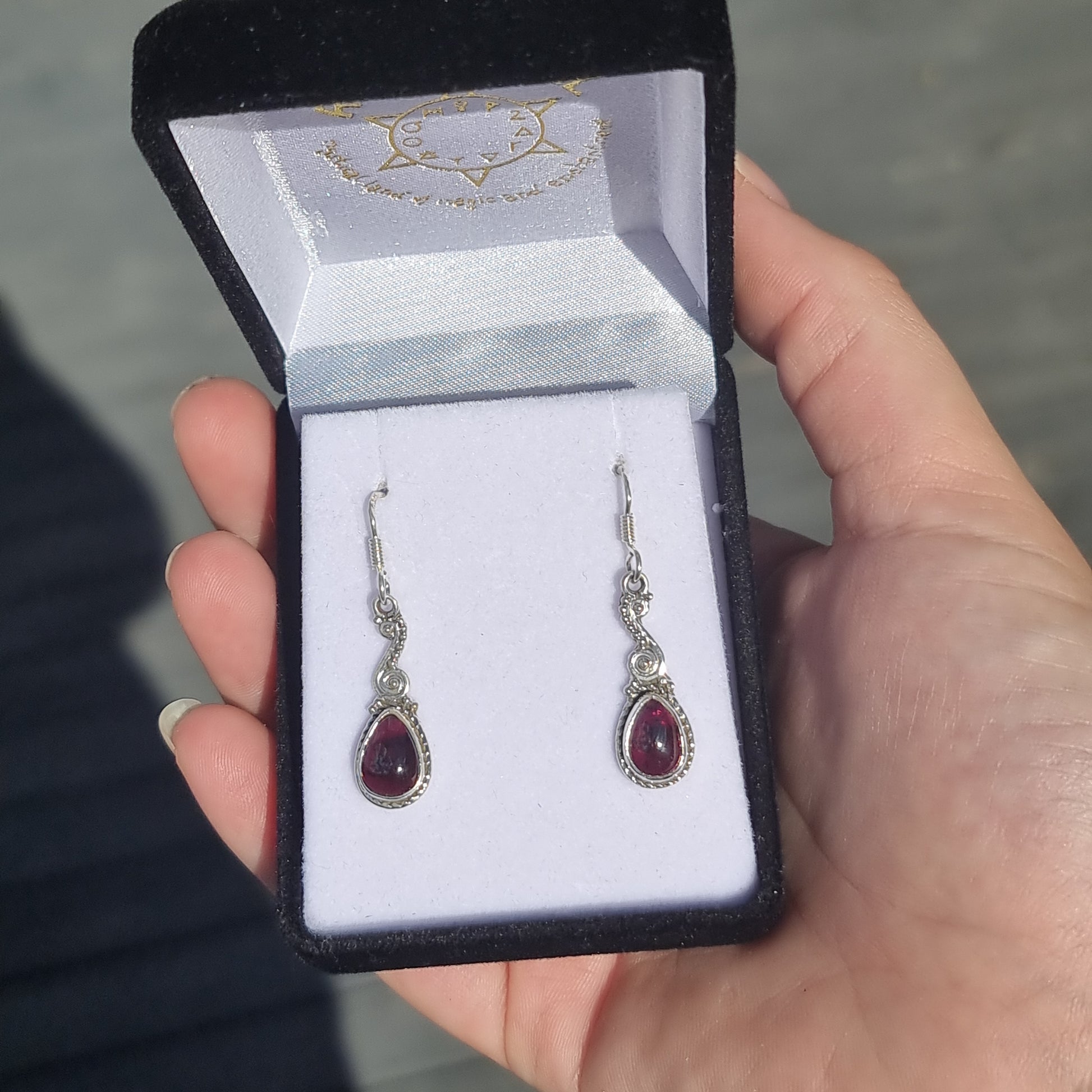 Garnet earrings - Rivendell Shop