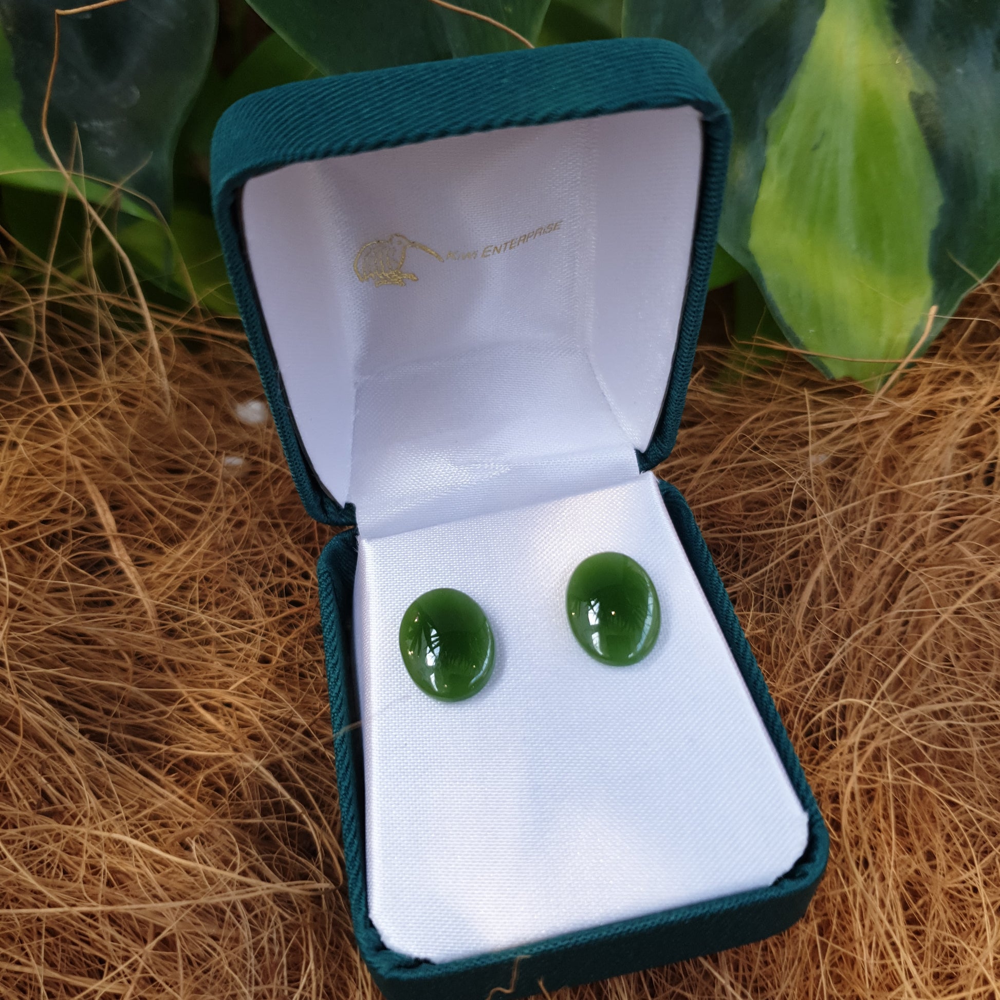 Greenstone Stud Earrings Medium size - Rivendell Shop