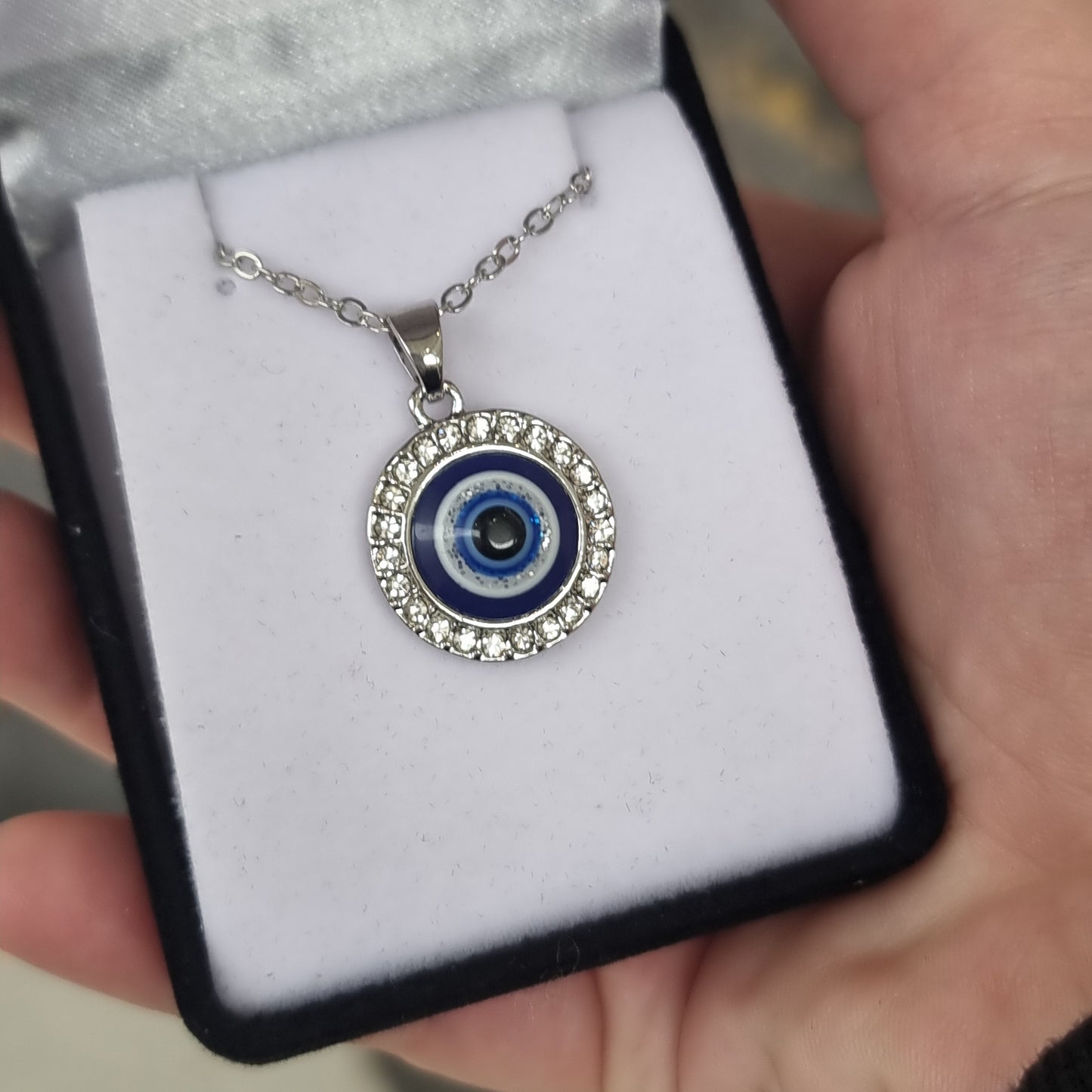 Evil eye round pendant - silver - Rivendell Shop