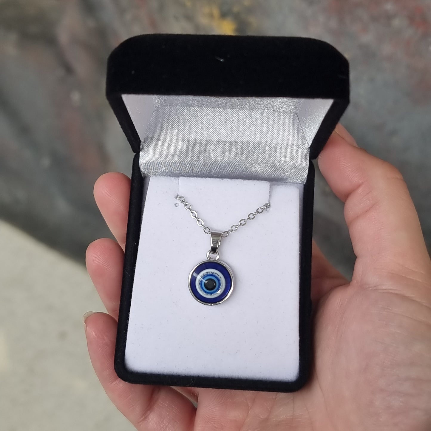 Evil eye round pendant - small silver - Rivendell Shop