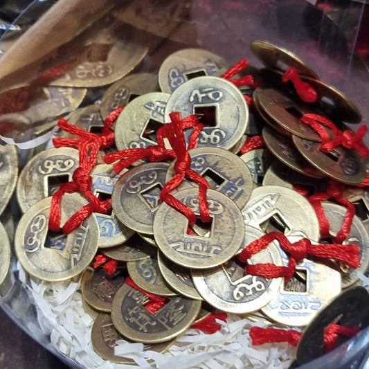 3 coins in feng shui tie - Rivendell Shop
