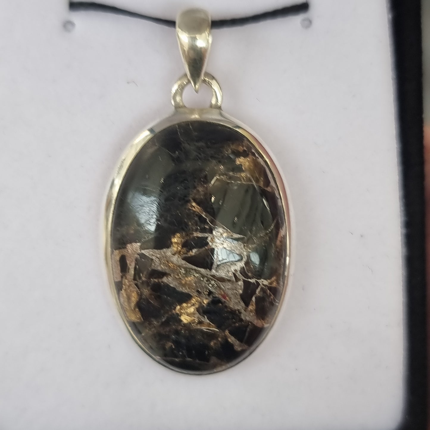 Mohave copper jasper pendant - Rivendell Shop