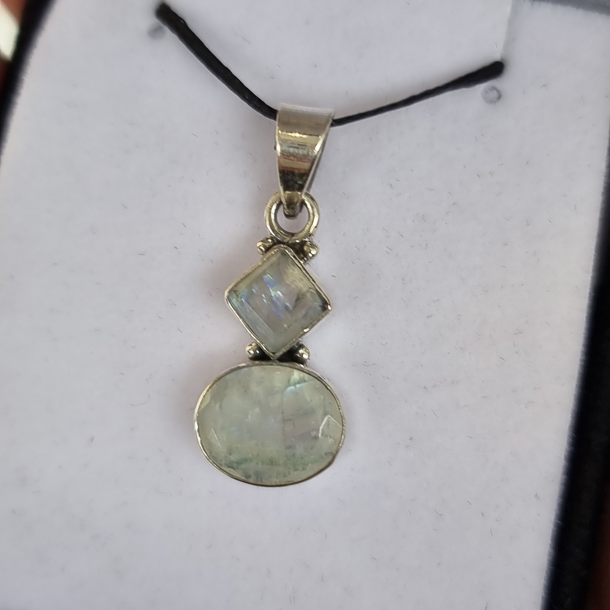 Moonstone pendant - Rivendell Shop