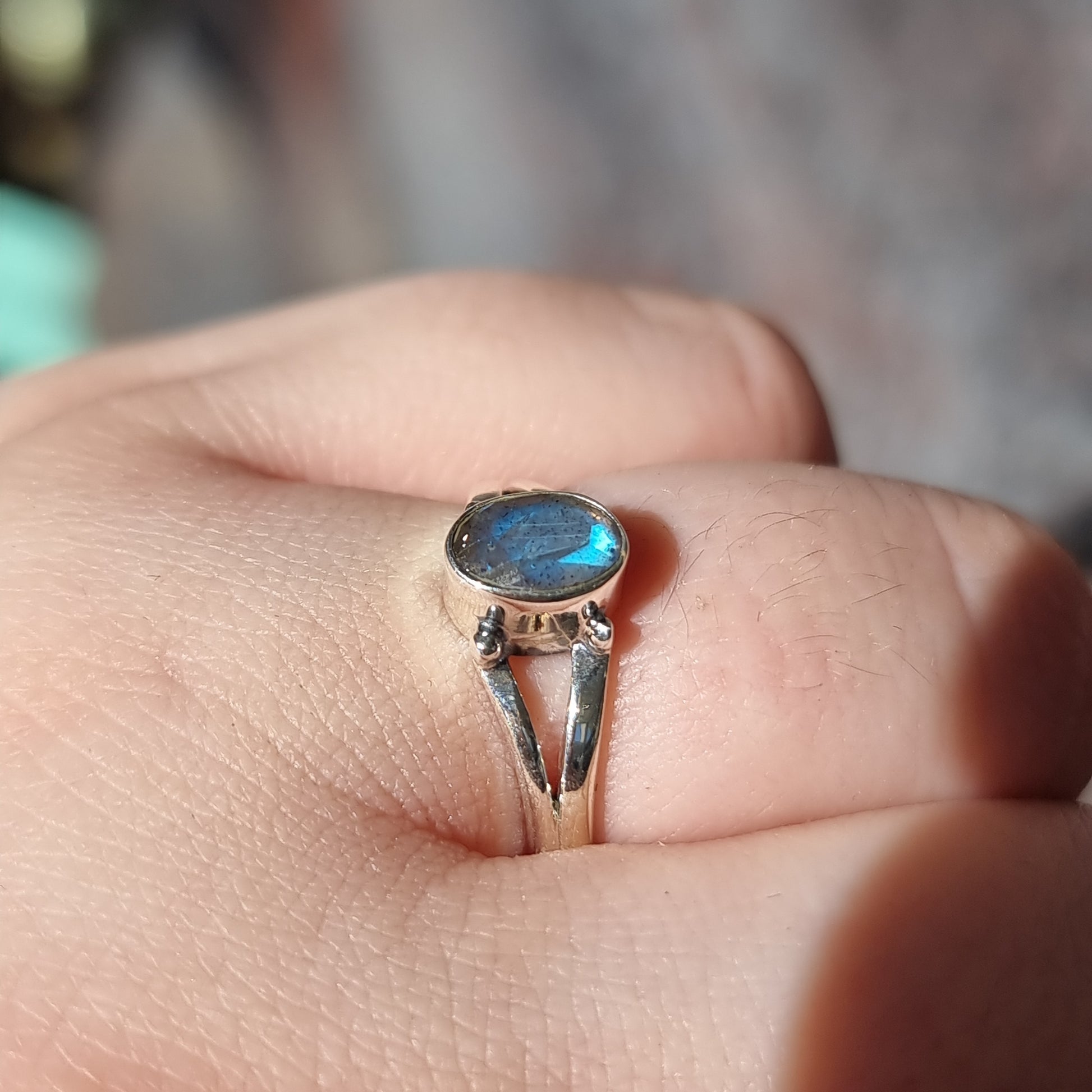 Labradorite ring - Rivendell Shop