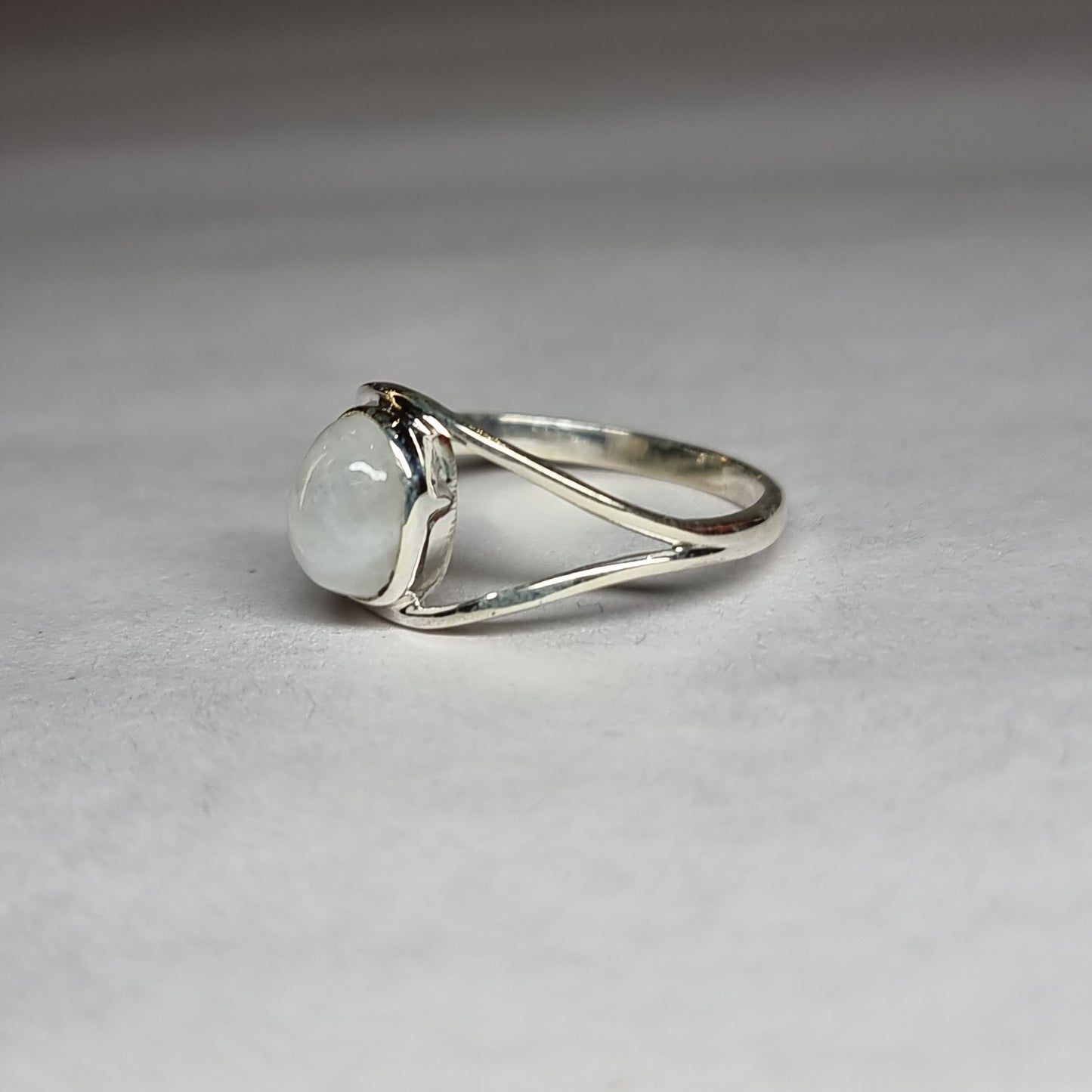 Moonstone ring - Rivendell Shop