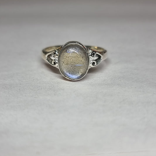 Labradorite ring - Rivendell Shop