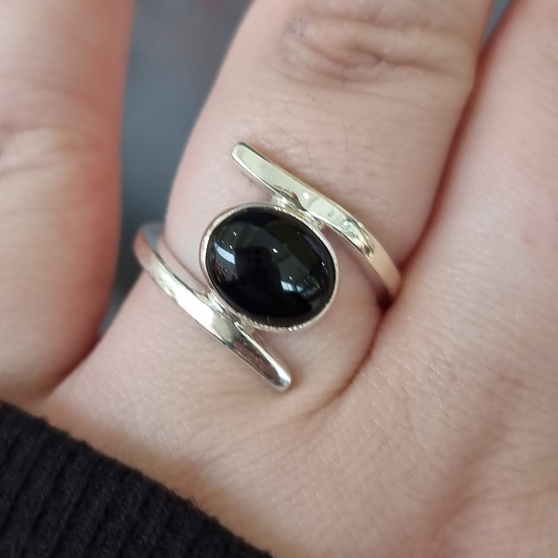 Black onyx ring - Rivendell Shop