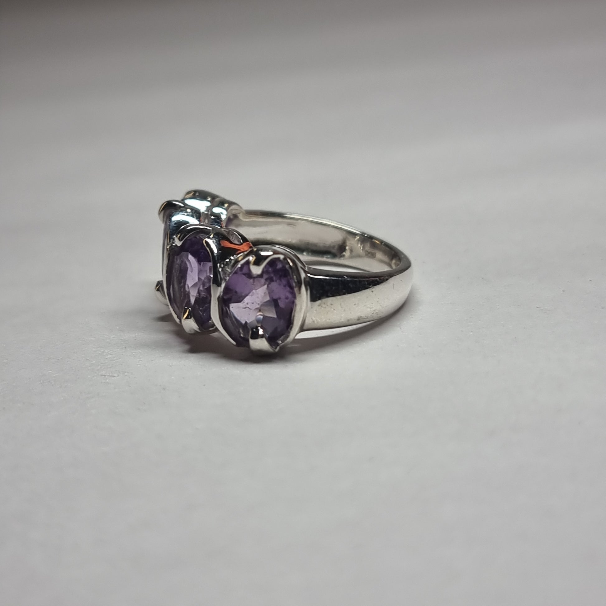 Amethyst ring - Rivendell Shop