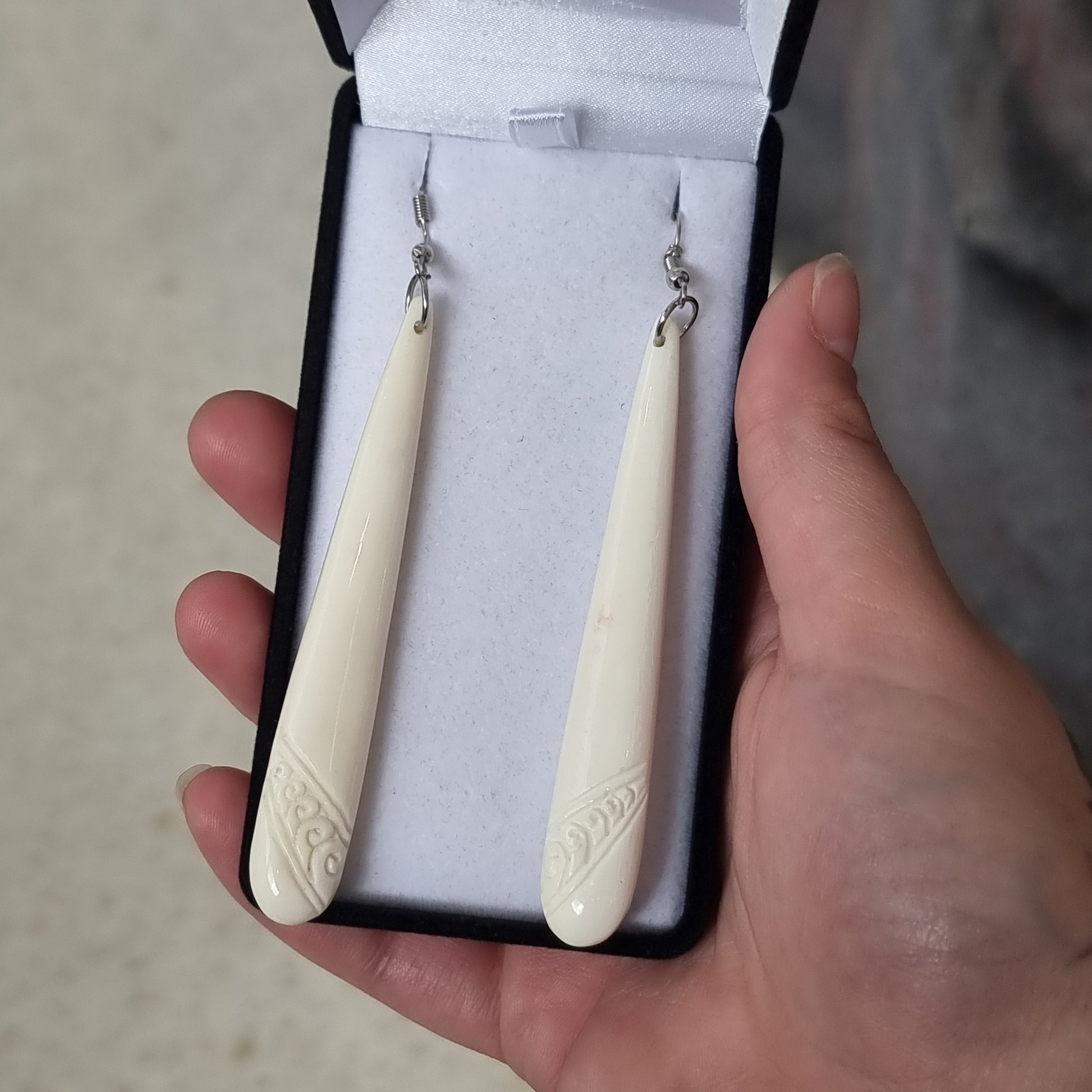 Bone earrings - Rivendell Shop