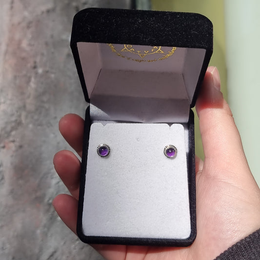 Amethyst studs - Rivendell Shop