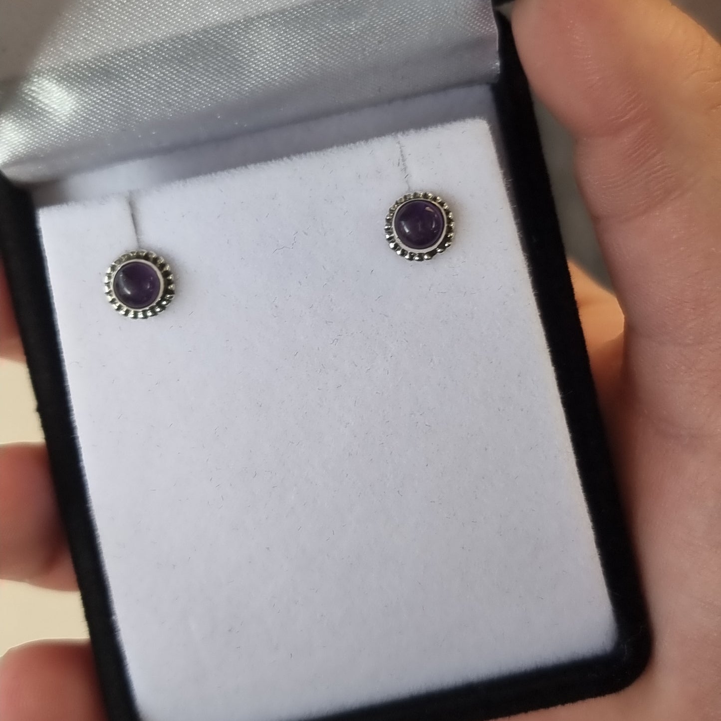 Amethyst studs - Rivendell Shop