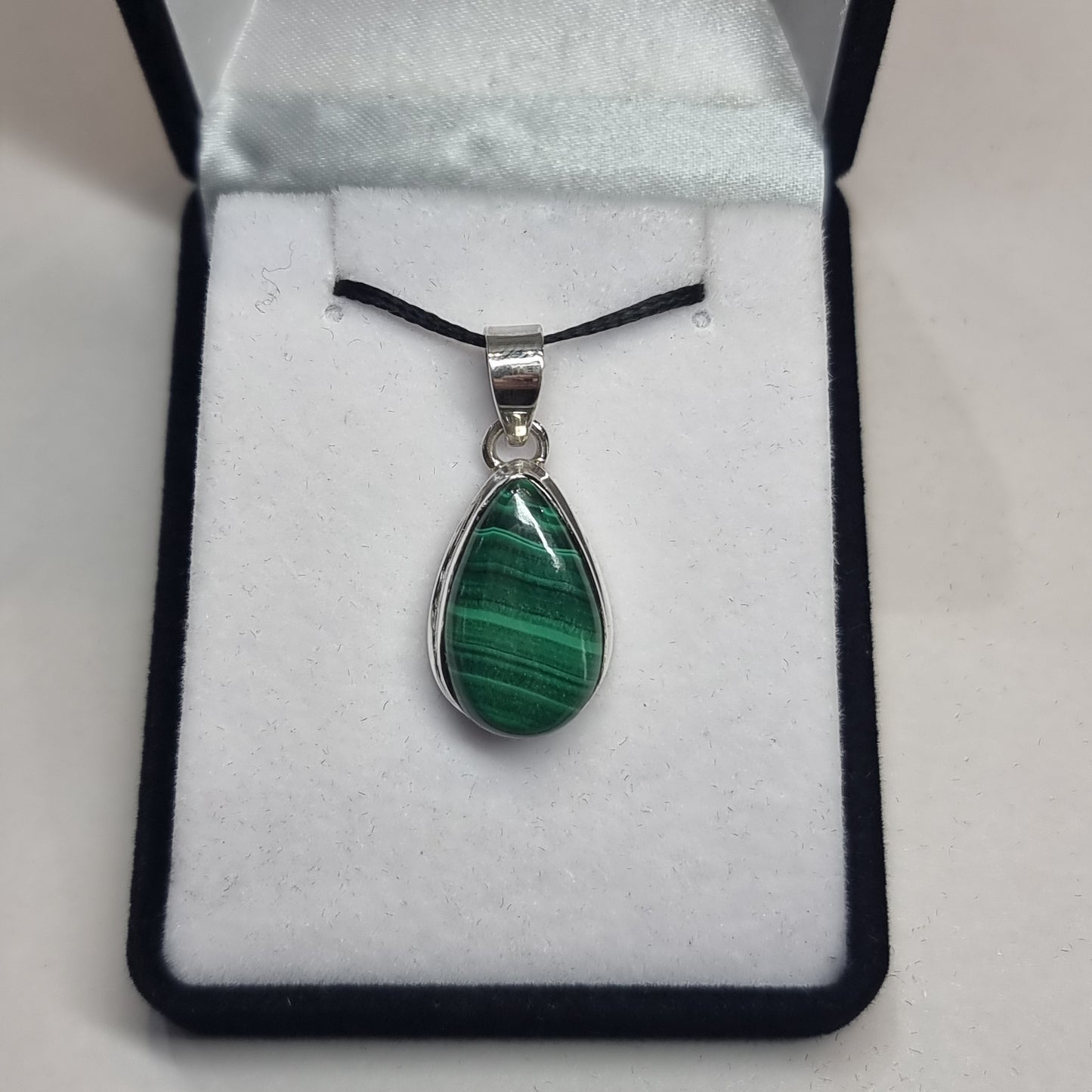 Malachite pendant - Rivendell Shop