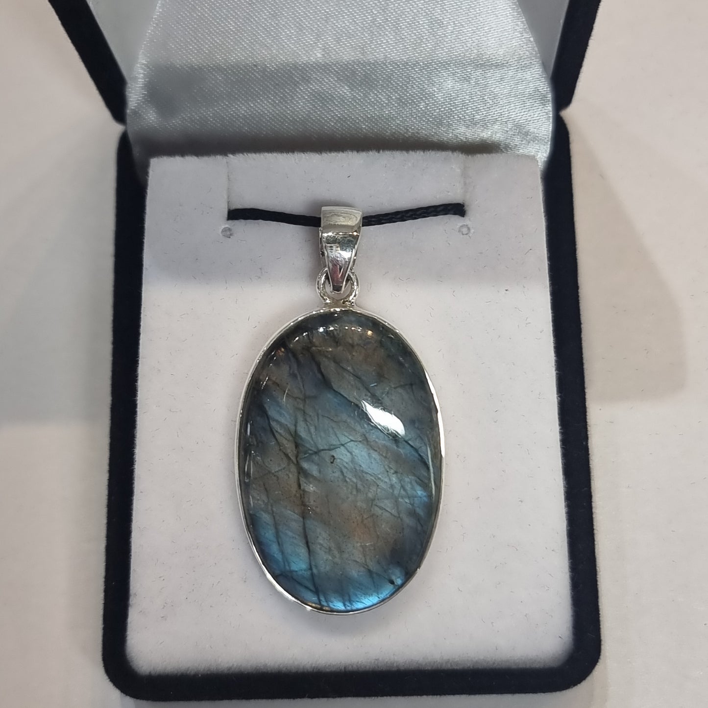 Labradorite pendant - Rivendell Shop