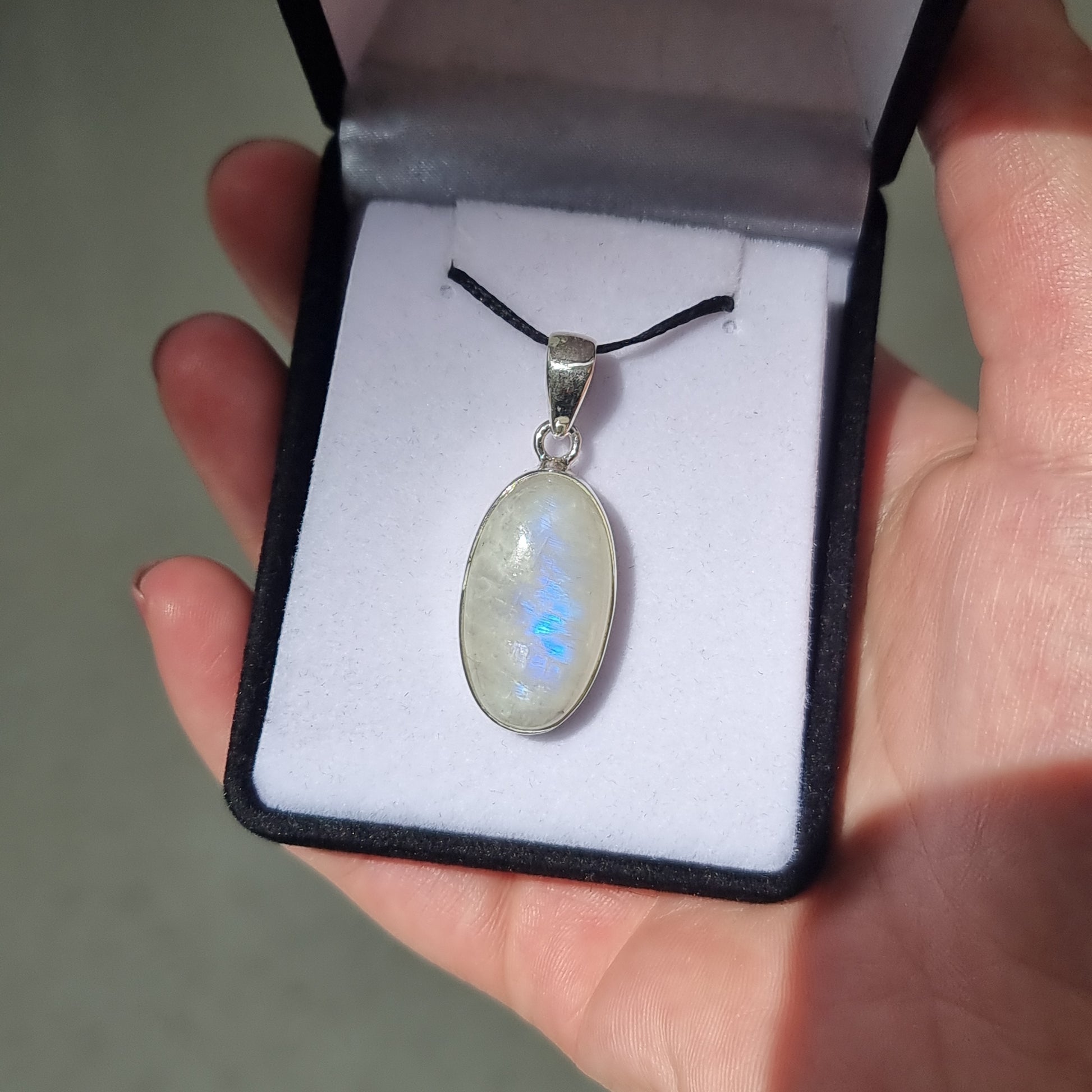 Moonstone pendant - Rivendell Shop